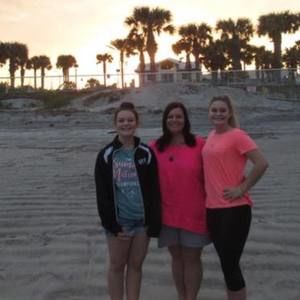 Meet your Posher, Dana